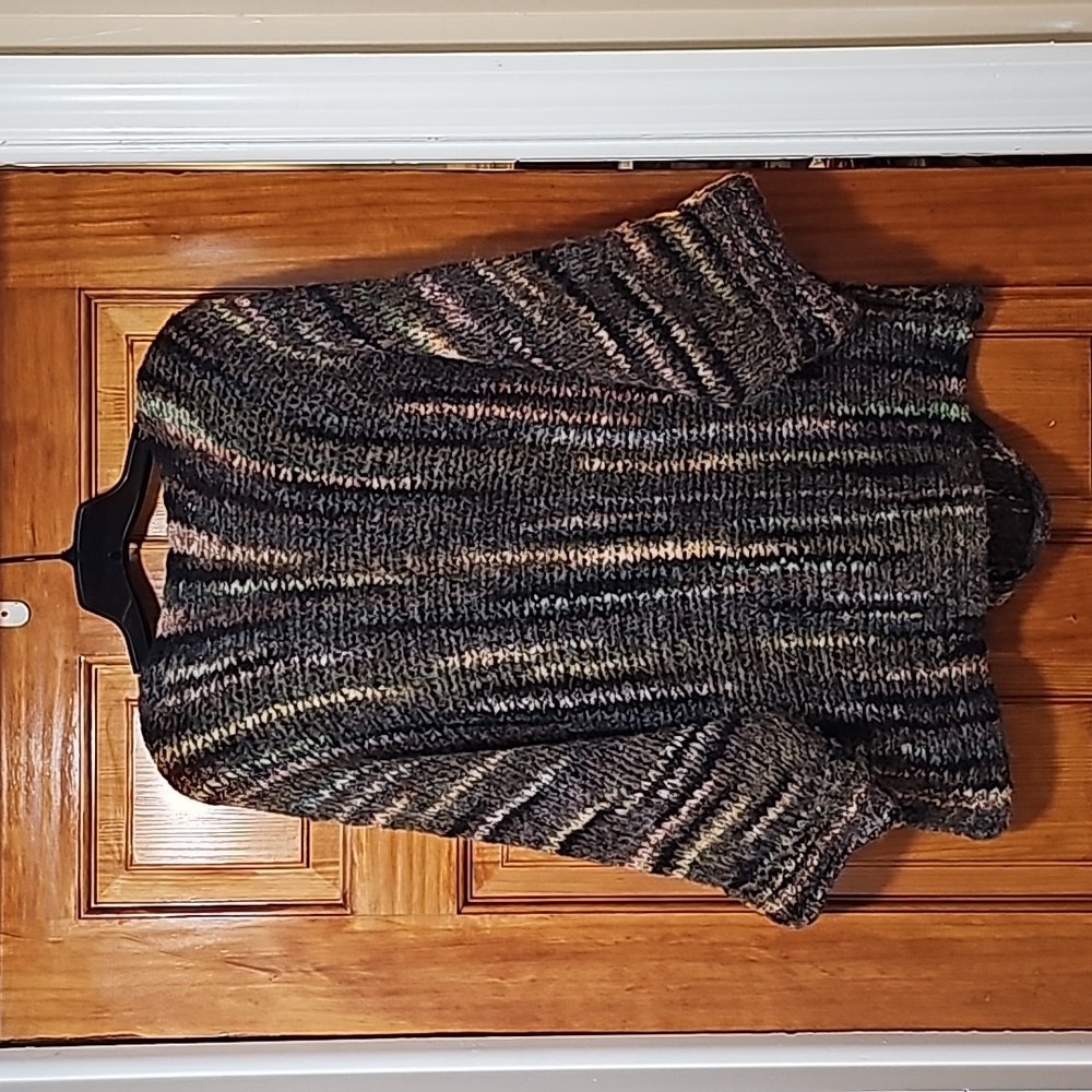 Sweater - Picture 2 of 4